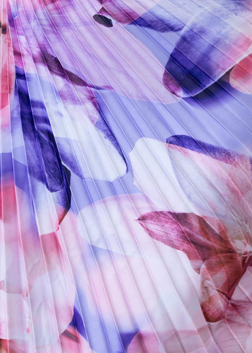 Stellara | Asymmetrisches Blumen Plissee Maxikleid