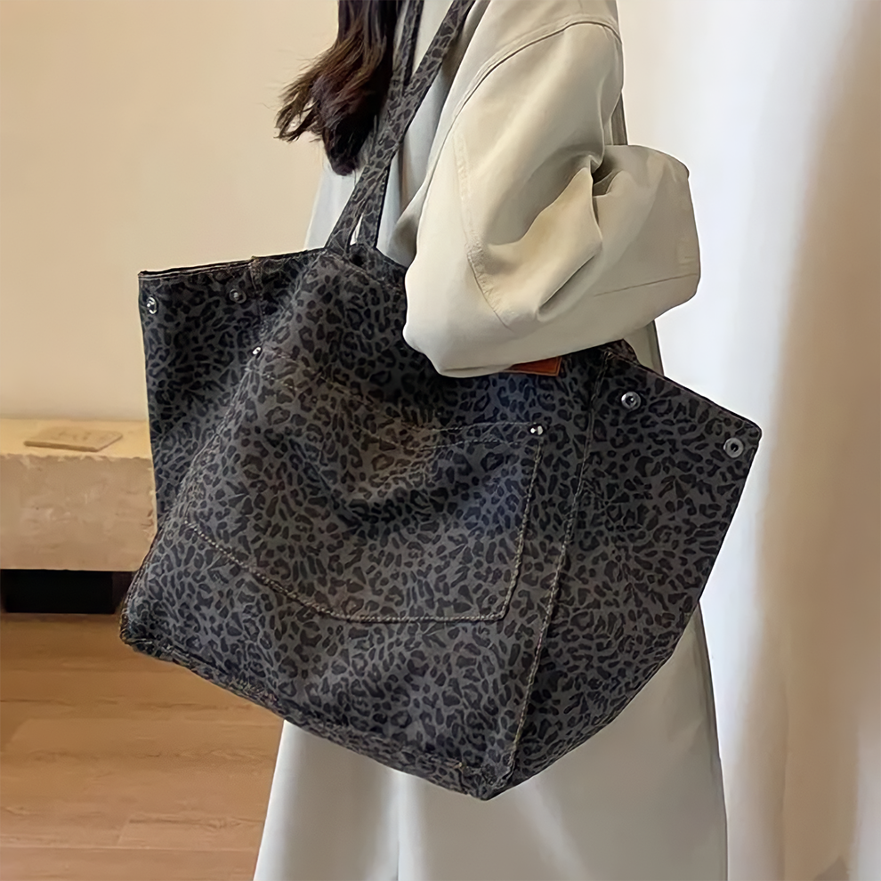 Albina | Große Leo Print Schultertasche mit flexiblem Design Tasche